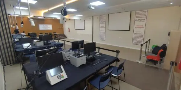 Brazilian Court Selects ISS and Shield it to Participate in Electronic Voting ‘Integrity Test’ 1 | WhatsApp Image 2022 10 25 at 17.24.35 3 600x300 1 Brazilian Court Selects ISS and Shield it to Participate in Electronic Voting ‘Integrity Test’ | WhatsApp Image 2022 10 25 at 17.24.35 3 600x300 1 | ISS · Intelligent Security Systems