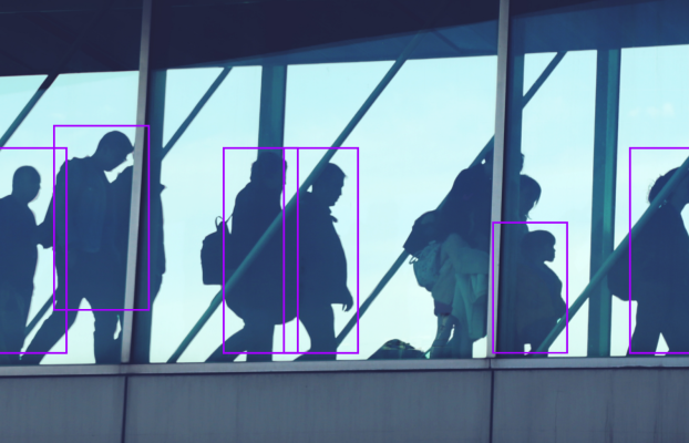 Airport Efficiency Unlocked: How Smart Hubs Handle Peak Chaos